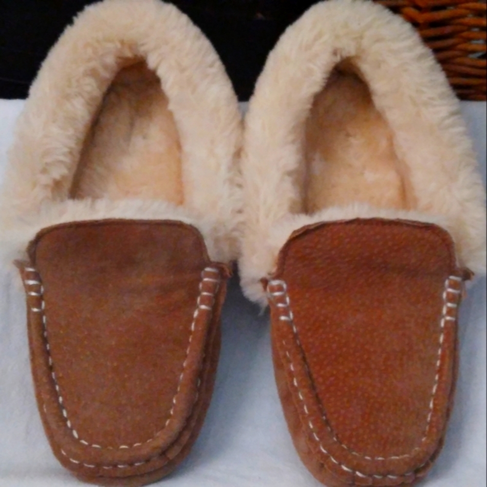 Lamo moccasins